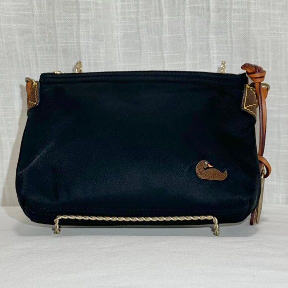 D&B Dooney and Bourke Black Nylon Embroidered Duck Crossbody Shoulder Bag Y2K - Picture 3 of 16